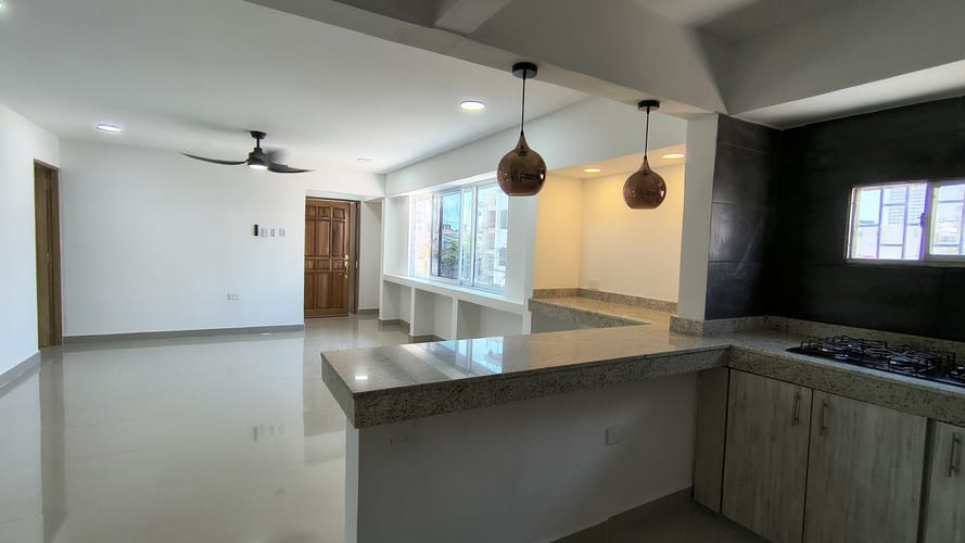 Apartamento de 2 alcobas en arriendo en Manga, Cartagena, 60 m² · foto 5 de 12