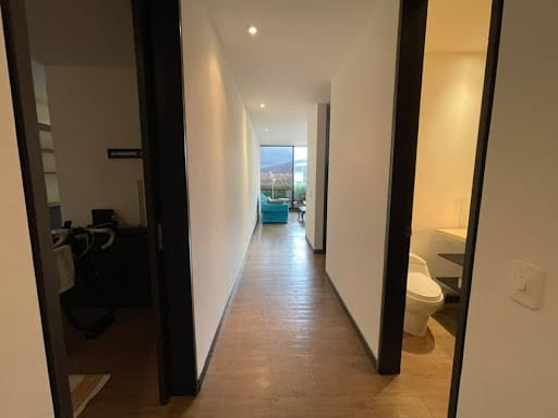 Apartamento de 3 alcobas en venta en Rincon Del Chico, Bogotá, 133 m² · foto 2 de 24
