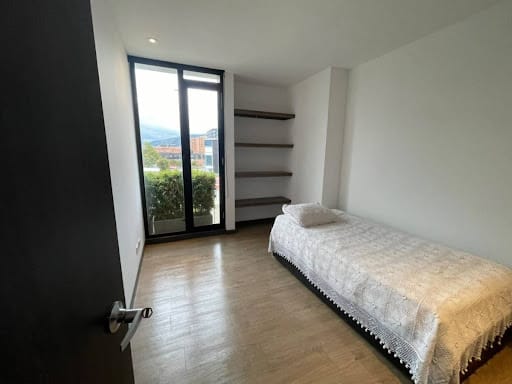 Apartamento de 3 alcobas en venta en Rincon Del Chico, Bogotá, 133 m² · foto 15 de 24