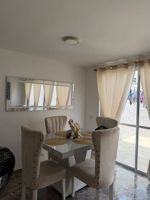 Casa de 3 alcobas en venta en Ciudad Country, Jamundí, 100 m² · foto 2 de 10