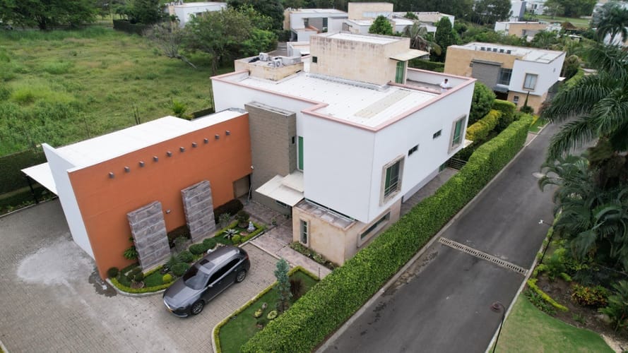 Casa de 6 alcobas en venta en Ciudad Jardin, Cali, 754 m² · foto 24 de 24