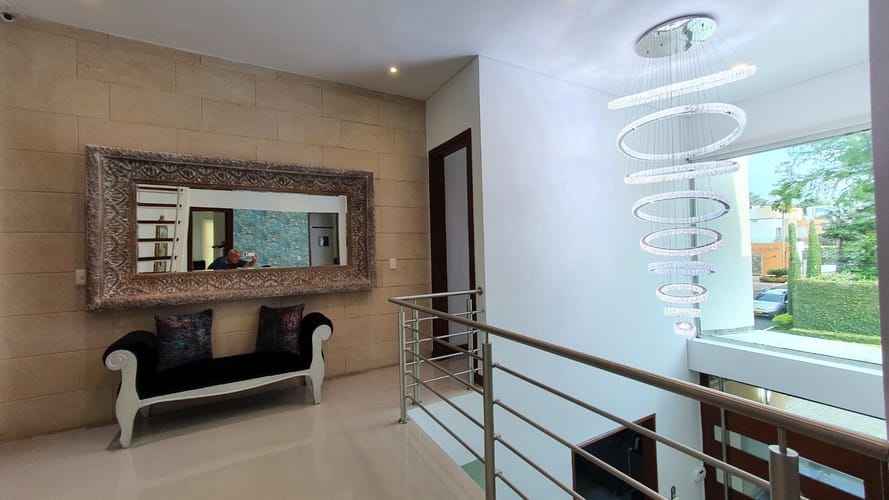 Casa de 6 alcobas en venta en Ciudad Jardin, Cali, 754 m² · foto 18 de 24