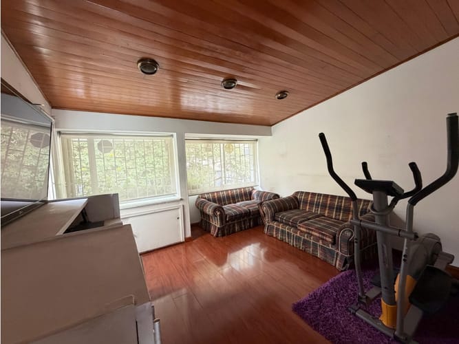 Casa de 5 alcobas en venta en Pasadena, Bogotá, 320 m² · foto 5 de 19
