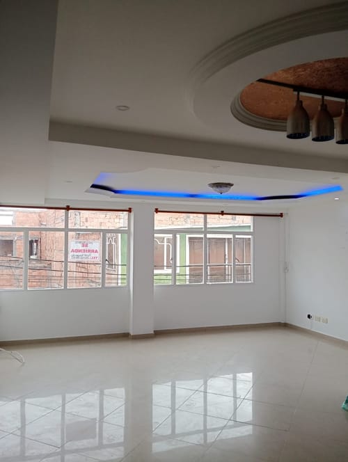 Casa de 7 alcobas en venta en Bosa Los Naranjos, Bogotá, 285 m² · foto 4 de 17
