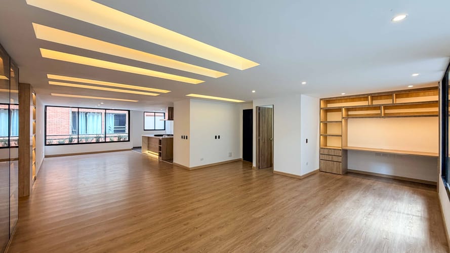 Apartamento de 3 alcobas en venta en Chico Norte, Bogotá, 190 m² · foto 3 de 19