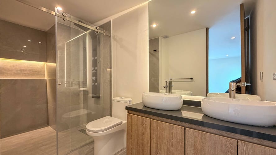 Apartamento de 3 alcobas en venta en Chico Norte, Bogotá, 190 m² · foto 16 de 19