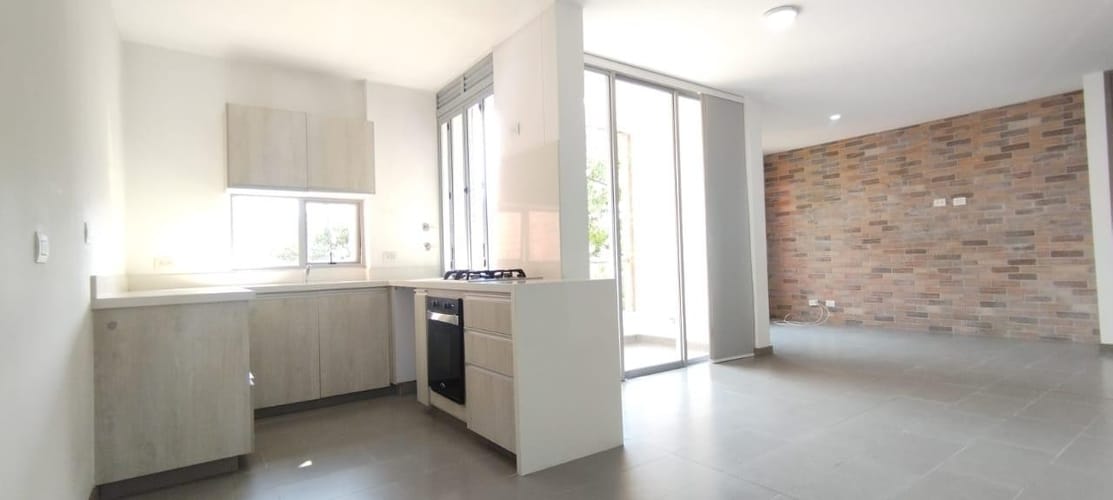 Apartamento de 1 alcoba en venta en Loma De Las Brujas, Envigado, 74 m² · foto 8 de 24