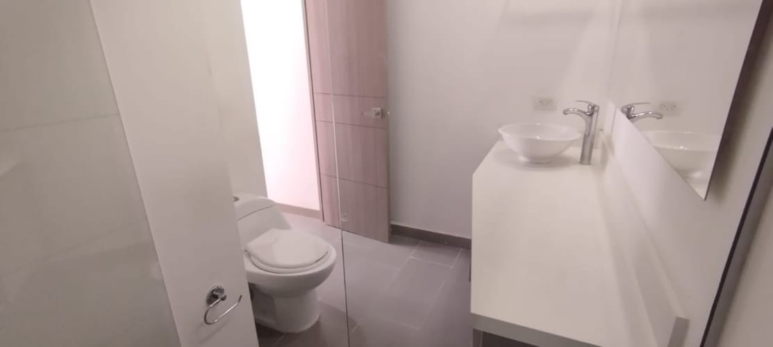 Apartamento de 1 alcoba en venta en Loma De Las Brujas, Envigado, 74 m² · foto 15 de 24