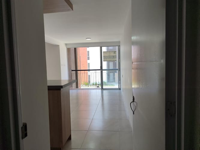 Apartamento de 2 alcobas en arriendo en Ciudad Pangola, Jamundí, 65 m² · foto 4 de 16