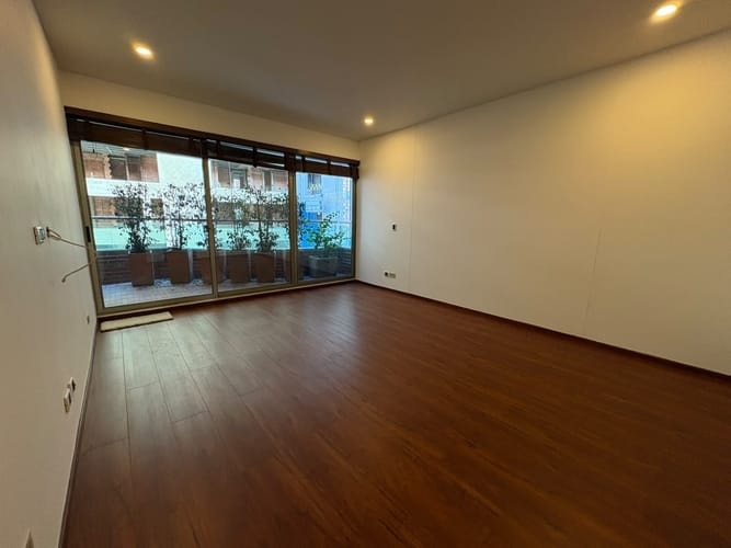 Apartamento de 3 alcobas en arriendo en El Virrey, Bogotá, 280 m² · foto 13 de 24