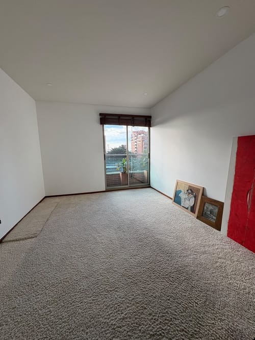 Apartamento de 3 alcobas en arriendo en El Virrey, Bogotá, 280 m² · foto 20 de 24