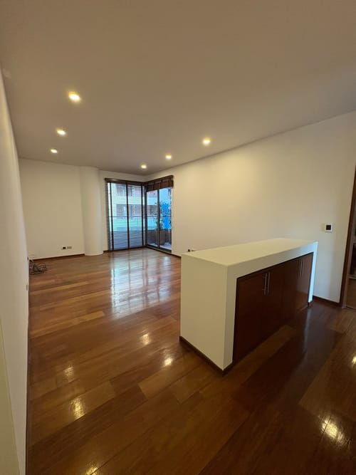Apartamento de 3 alcobas en arriendo en El Virrey, Bogotá, 280 m² · foto 10 de 24