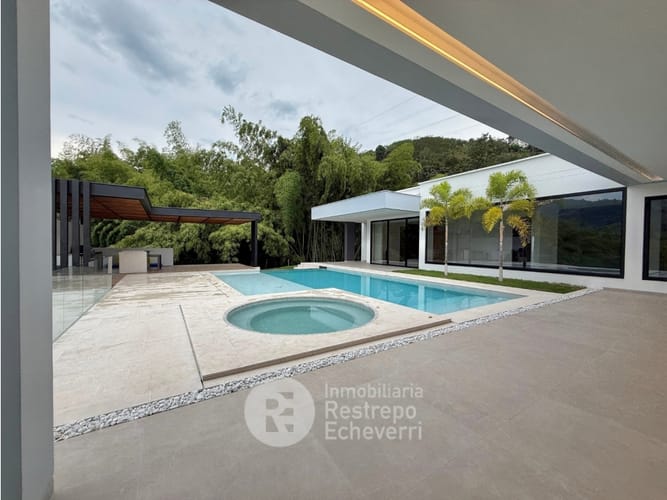 Casa de 5 alcobas en venta en El Rosario, Manizales, 600 m² · foto 4 de 24