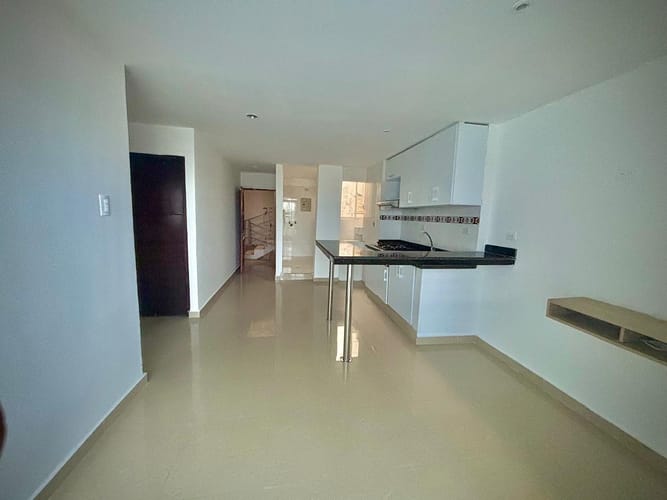Apartamento de 2 alcobas en venta en Berlin, Cartagena, 57 m² · foto 2 de 13
