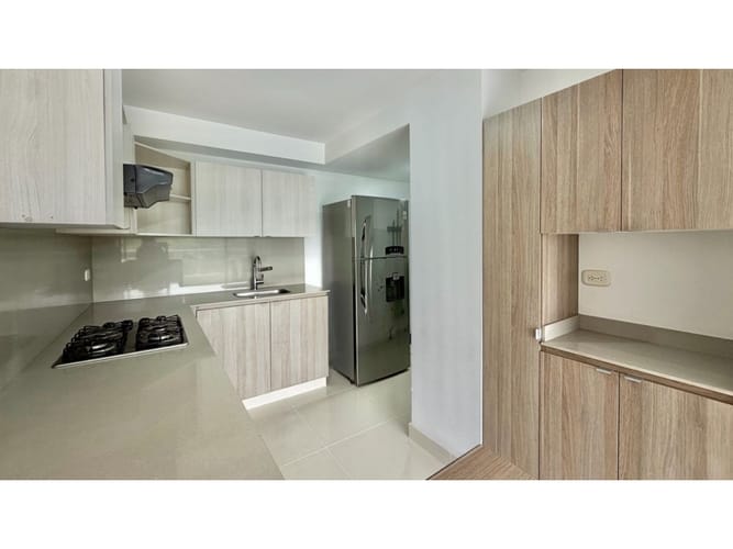 Apartamento de 3 alcobas en venta en Valle Del Lili, Cali, 93 m² · foto 5 de 24
