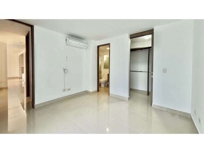 Apartamento de 3 alcobas en venta en Valle Del Lili, Cali, 93 m² · foto 10 de 24