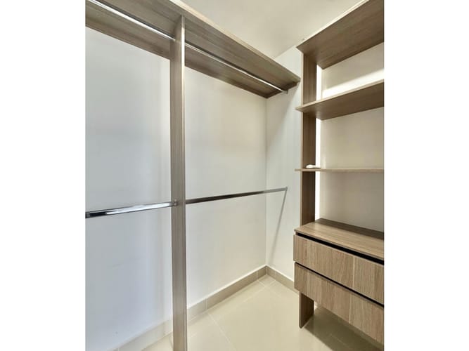 Apartamento de 3 alcobas en venta en Valle Del Lili, Cali, 93 m² · foto 13 de 24