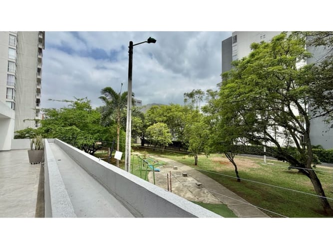 Apartamento de 3 alcobas en venta en Valle Del Lili, Cali, 93 m² · foto 22 de 24