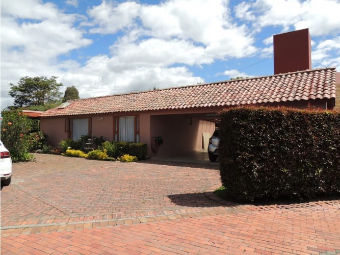 Casa de 3 alcobas en venta en Guaymaral, Bogotá, 257 m² · foto 3 de 24