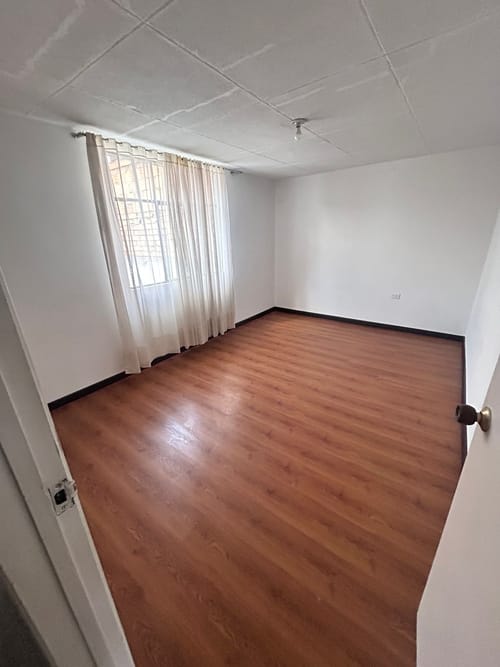 Casa de 5 alcobas en venta en Ciudad Jardin Sur, Bogotá, 270 m² · foto 3 de 11