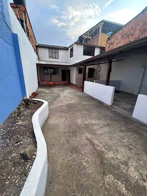 Casa de 5 alcobas en venta en Ciudad Jardin Sur, Bogotá, 270 m² · foto 6 de 11