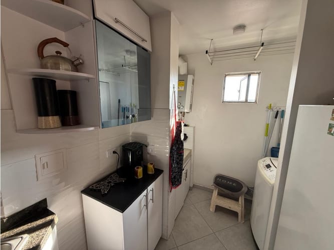 Apartamento de 3 alcobas en venta en El Recuerdo, Bogotá, 92 m² · foto 4 de 15