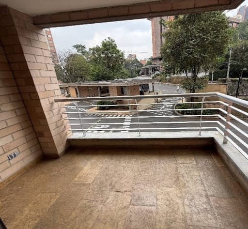 Apartamento de 2 alcobas en arriendo en Loma Del Escobero, Envigado, 84 m² · foto 6 de 24