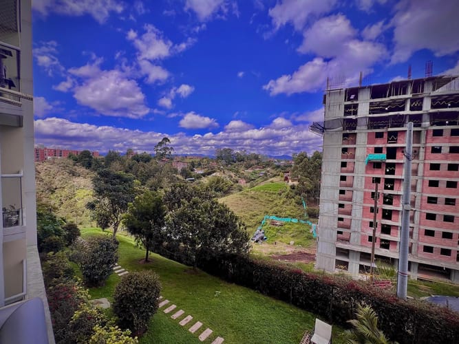 Apartamento de 5 alcobas en venta en El Porvenir, Rionegro, 56 m² · foto 2 de 24