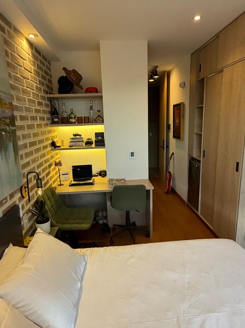 Apartamento de 1 alcoba en venta en Chico Norte, Bogotá, 18 m² · foto 2 de 9