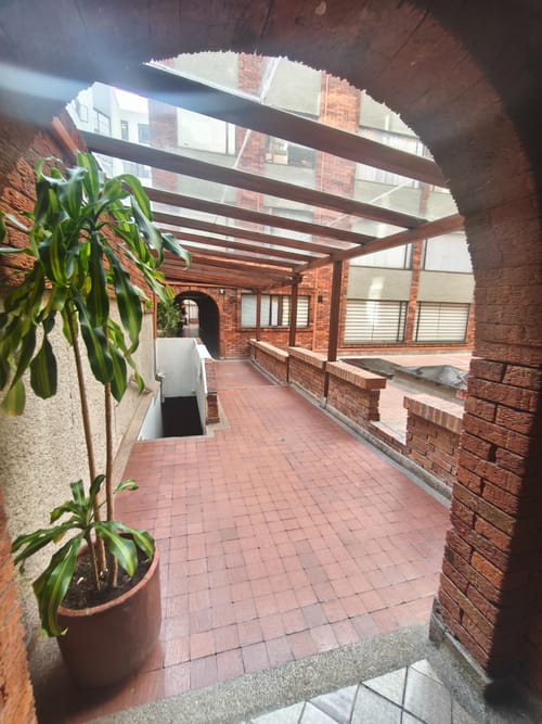 Apartamento de 4 alcobas en venta en Cedro Golf, Bogotá, 103 m² · foto 2 de 24