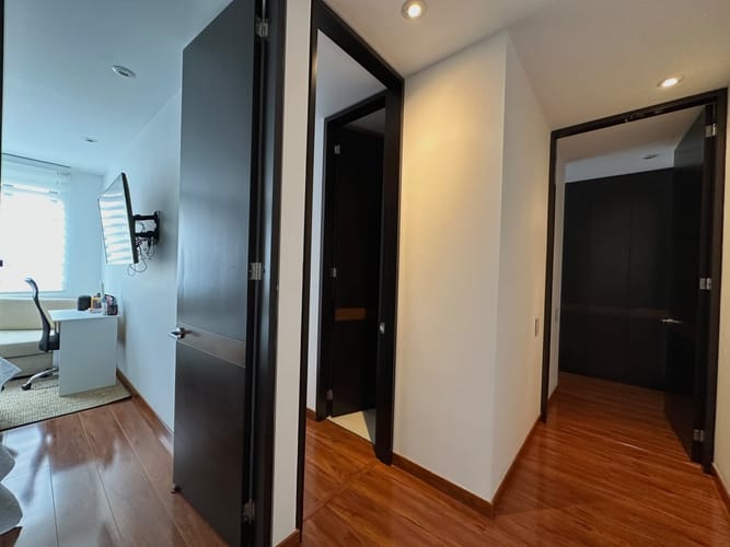 Apartamento de 3 alcobas en venta en Colina Campestre, Bogotá, 129 m² · foto 16 de 16