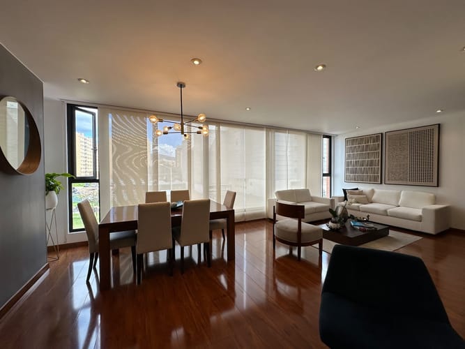 Apartamento de 3 alcobas en venta en Colina Campestre, Bogotá, 129 m² · foto 2 de 16