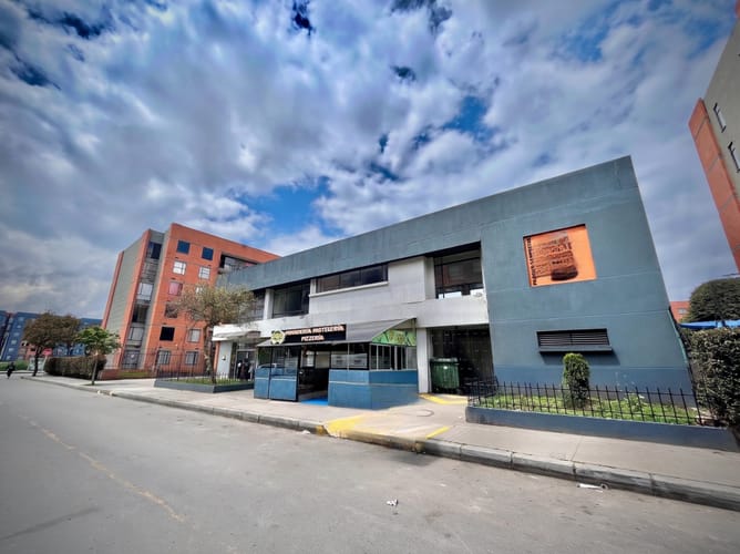 Apartamento de 3 alcobas en venta en Eugenio Diaz Castro, Soacha, 60 m² · foto 2 de 15