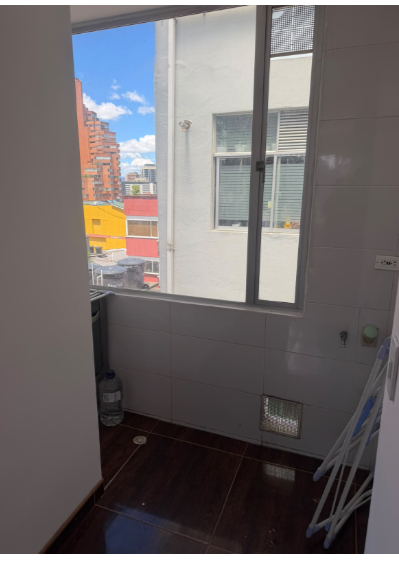 Apartamento de 3 alcobas en venta en La Macarena, Bogotá, 71 m² · foto 9 de 20