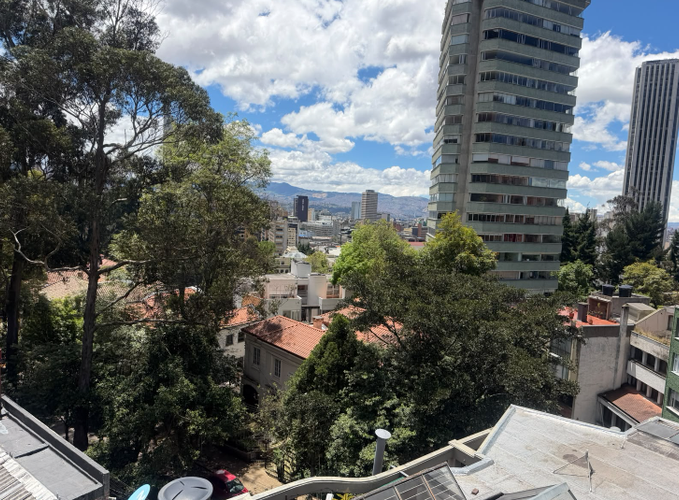 Apartamento de 3 alcobas en venta en La Macarena, Bogotá, 71 m² · foto 4 de 20