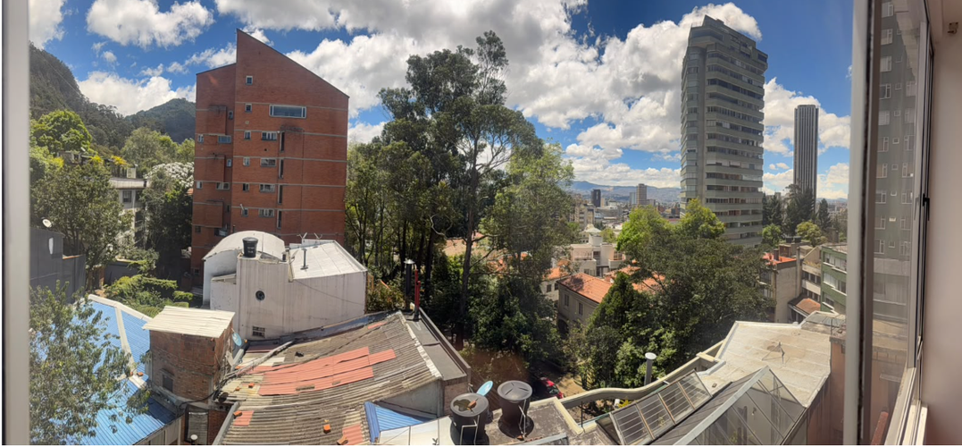 Apartamento de 3 alcobas en venta en La Macarena, Bogotá, 71 m² · foto 2 de 20