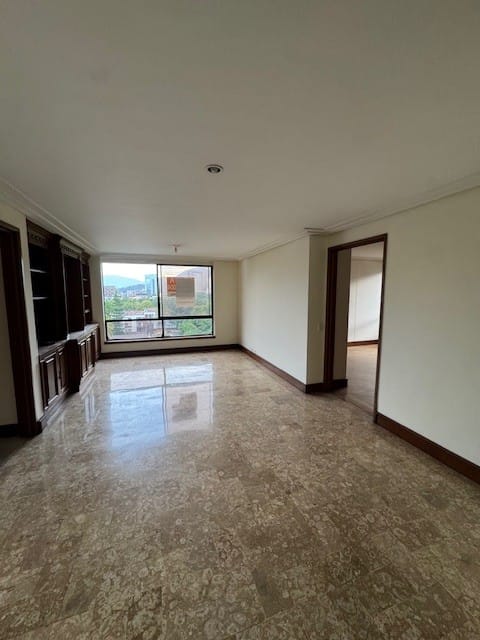 Apartamento de 4 alcobas en venta en Manila, Medellín, 235 m² · foto 17 de 24