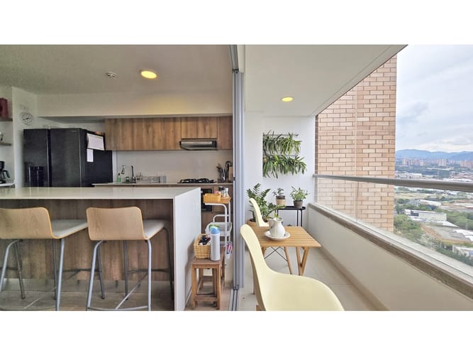 Apartamento de 2 alcobas en venta en Cañaveralejo, Sabaneta, 77 m² · foto 4 de 18
