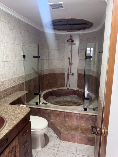 Apartamento de 2 alcobas en arriendo en Los Balsos, Medellín, 183 m² · foto 11 de 14