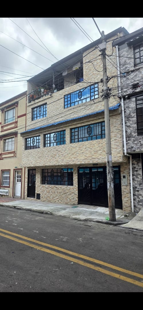Apartamento de 2 alcobas en arriendo en Modelo Sur, Bogotá, 80 m² · foto 3 de 18