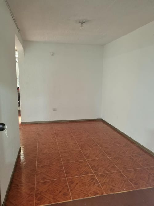 Apartamento de 2 alcobas en arriendo en Molinos Del Sur, Bogotá, 45 m² · foto 4 de 12