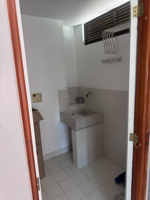 Apartamento de 1 alcoba en arriendo en La Florida, Medellín, 48 m² · foto 12 de 12