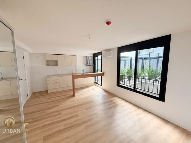 ALQUILER MONOAMBIENTE A ESTRENAR SEMI EQUIPADO, GRAN TERRAZA - CORDON SOHO · Foto 3