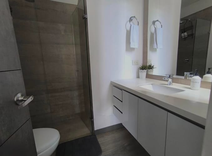 Apartamento de 2 alcobas en venta en Los Balsos, Medellín, 62 m² · foto 7 de 9