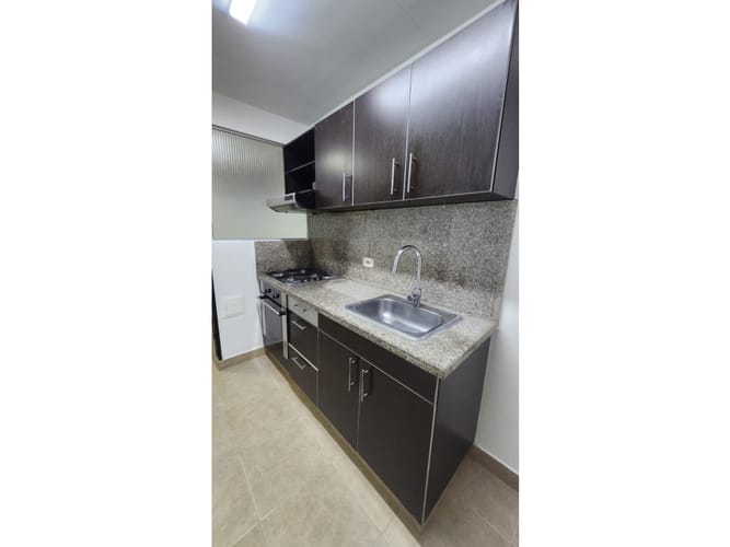 Apartamento de 3 alcobas en venta en Fontibon, Bogotá, 87 m² · foto 10 de 20