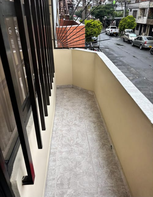 Apartamento de 4 alcobas en venta en Centro, Itagüí, 185 m² · foto 2 de 14