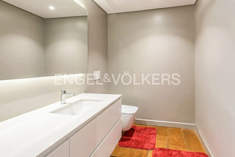 Apartamento de 3 alcobas en arriendo en La Carolina, Bogotá, 130 m² · foto 3 de 6