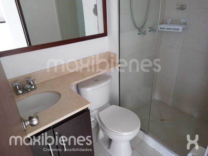 Apartaestudio en arriendo en Loma De Los Bernal, Medellín, 38 m² · foto 12 de 12
