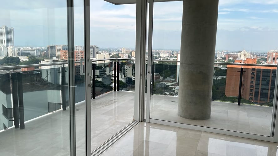 Apartamento de 4 alcobas en venta en Santa Monica, Cali, 217 m² · foto 3 de 24