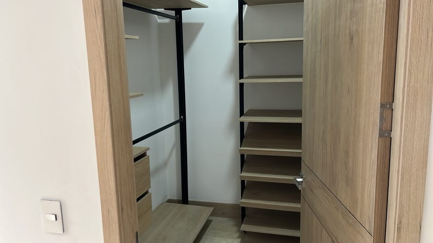 Apartamento de 4 alcobas en venta en Santa Monica, Cali, 217 m² · foto 21 de 24